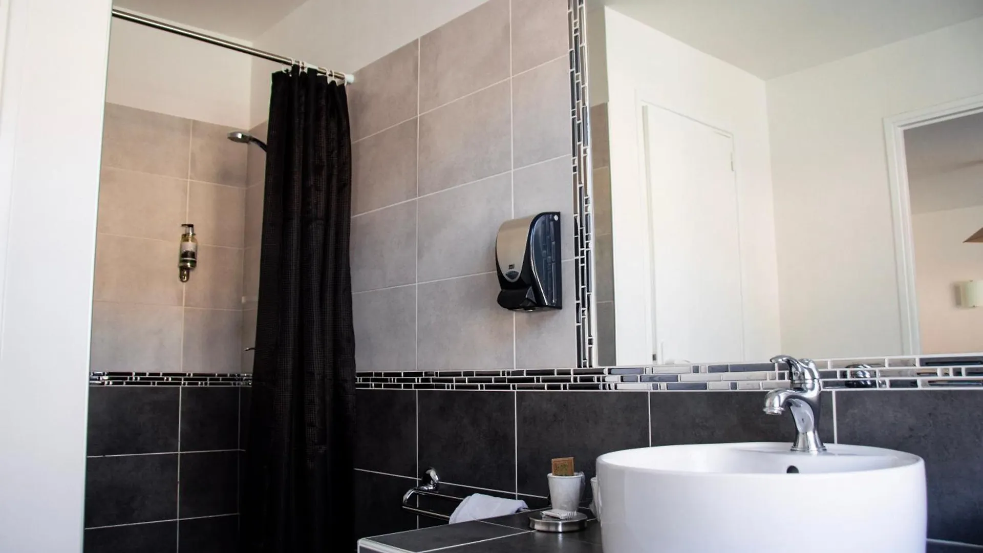 Hotel Le Tivoli Sisteron