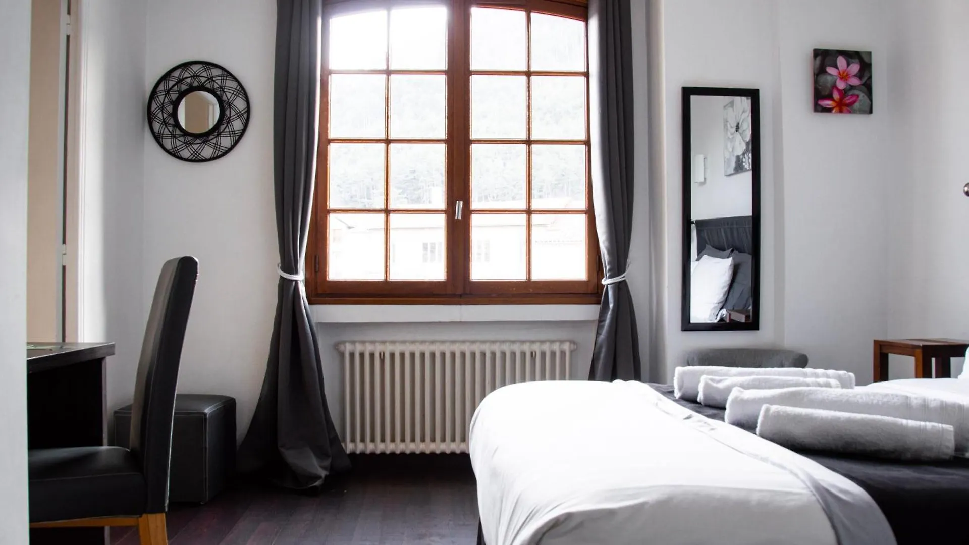 Hotel Le Tivoli Sisteron