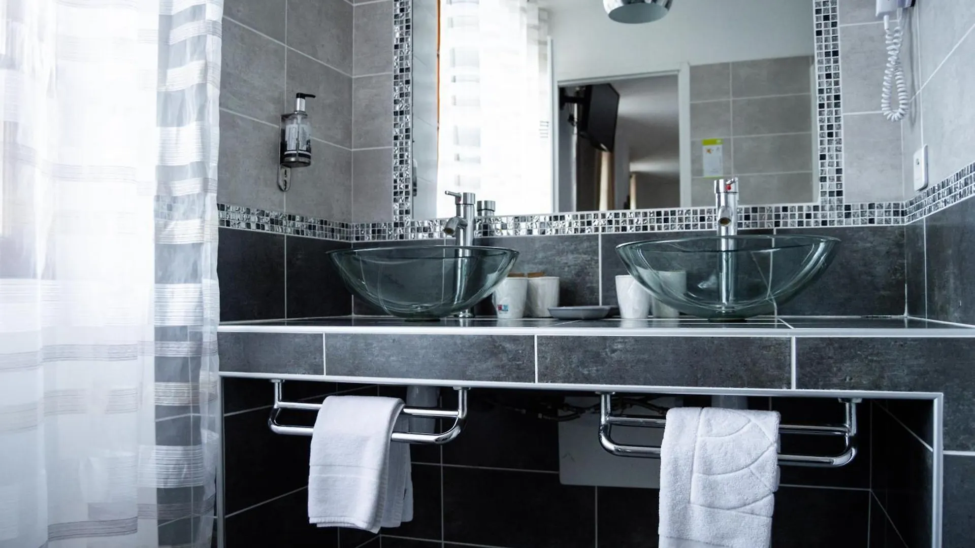 Hotel Le Tivoli Sisteron